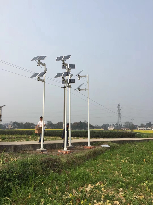 四川峨眉山智慧農業用 OKEYSET 太陽能無線監控一體機2