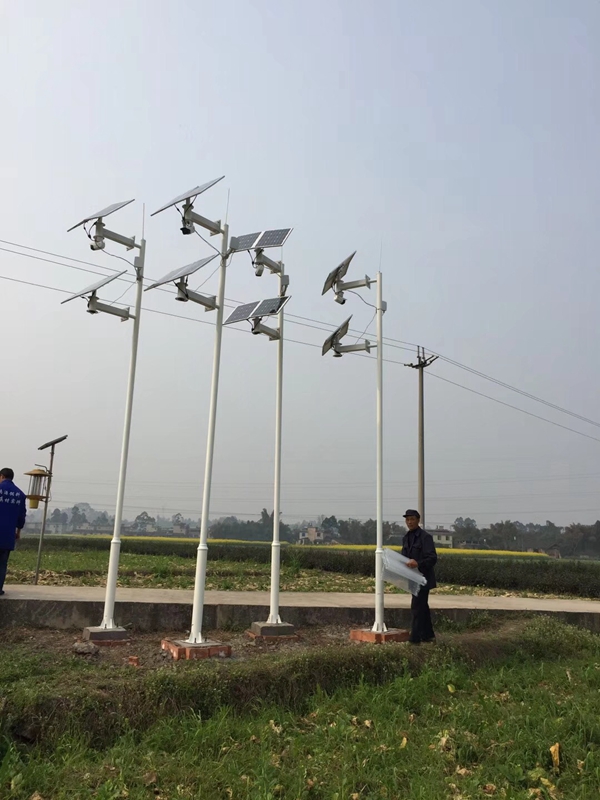 四川樂山高原茶葉基地用 OKEYSET 太陽能無線監控一體機